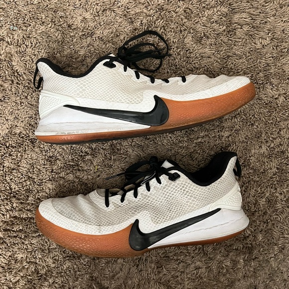 Nike Kobe Mamba Focus White Gum 
Size 13 - Picture 1 of 10